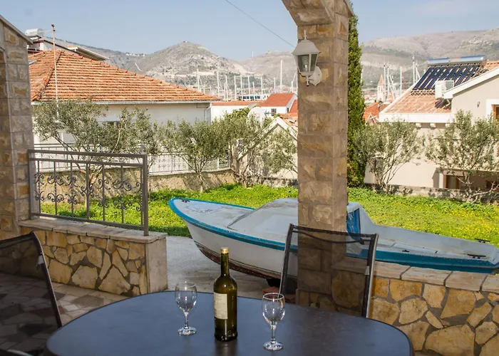 Carera Апартаменты Трогир