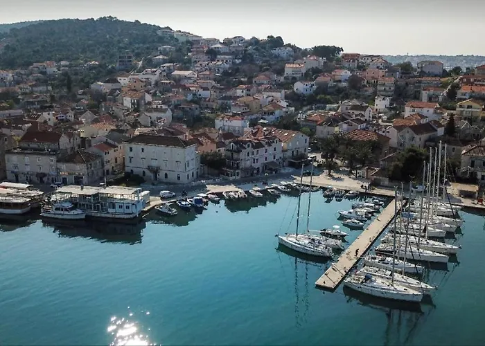 Carera Апартаменты *