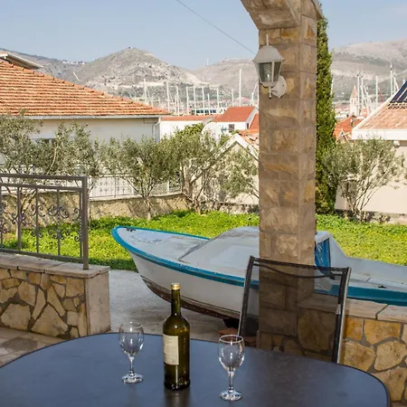Carera Apartmán Trogir