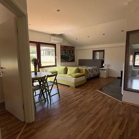 Carera Apartmán