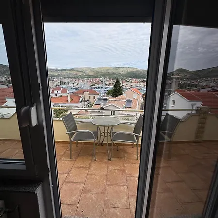 Carera * Trogir