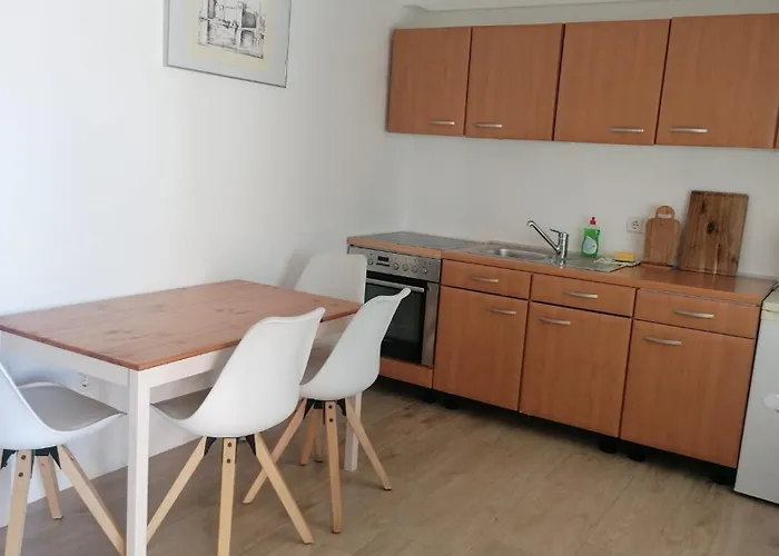 Carera * トロギール